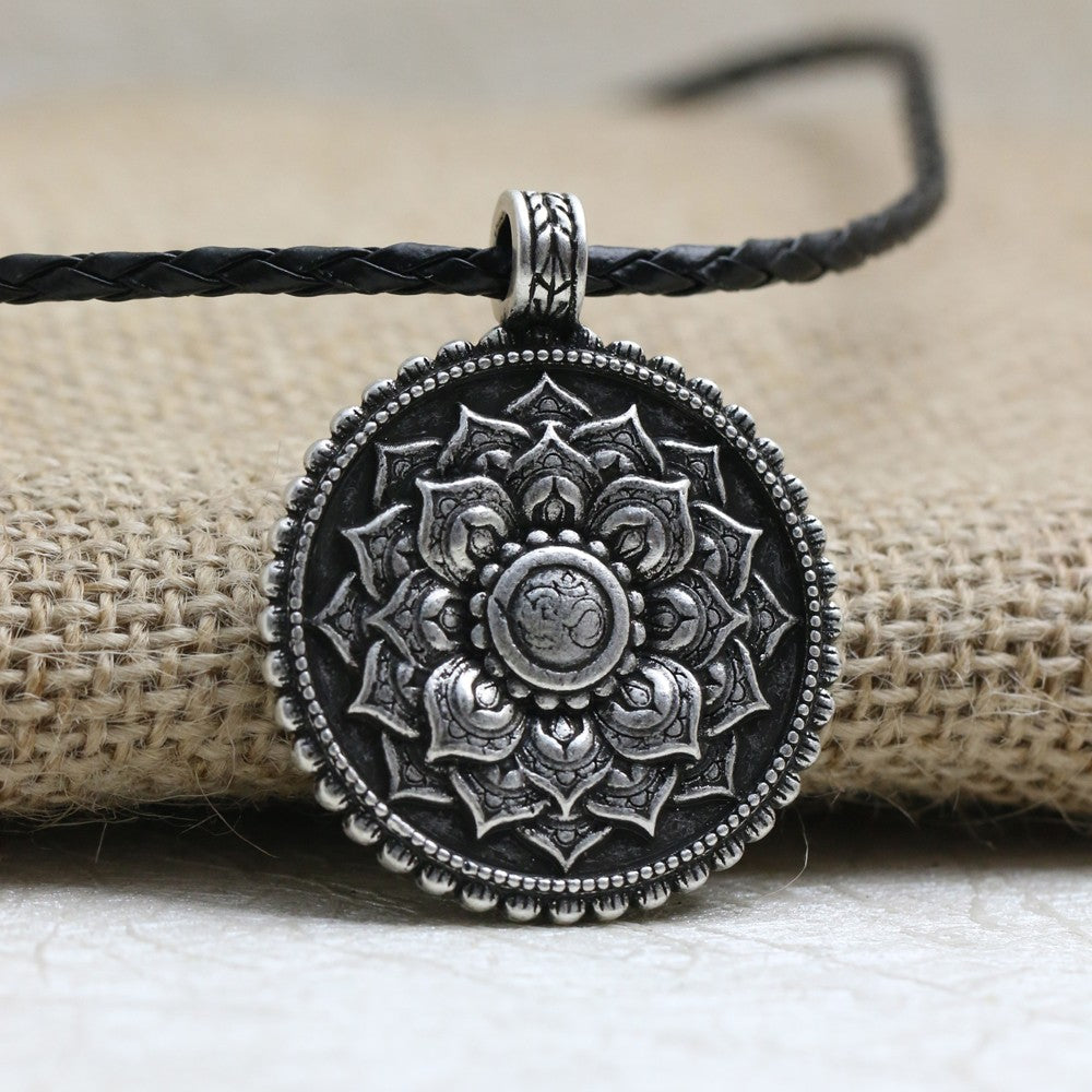 Retro Geometry Pendant Necklace